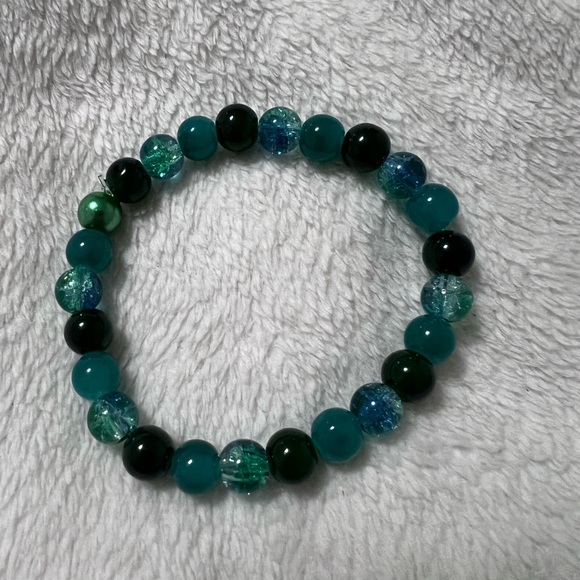 Handmade Jewelry - SOLD— Handmade Shades of Green & Teal Beaded Bracelet, Size 7”